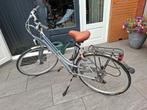 Giant damesfiets met slot, Fietsen en Brommers, Fietsen | Dames | Damesfietsen, Ophalen, Zo goed als nieuw, Giant