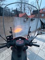Peugeot Kisbee Windscherm - Perfecte bescherming!, Fietsen en Brommers, Brommeronderdelen | Scooters, Ophalen, Zo goed als nieuw
