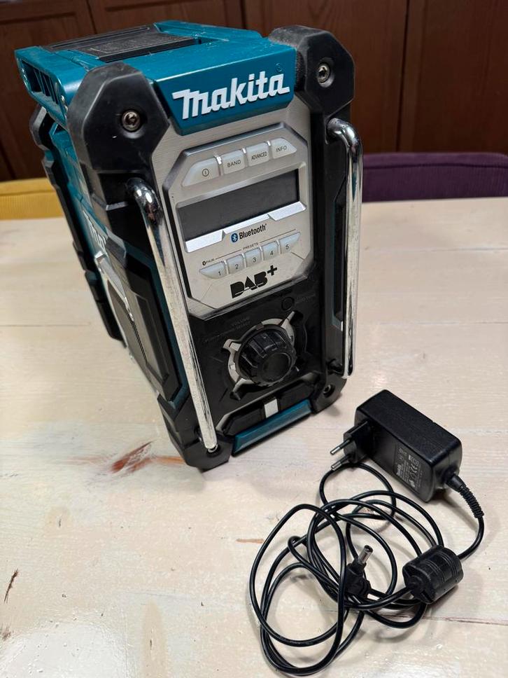 Makita DMR112 Bouwradio - DAB+ & Bluetooth, Audio, Tv en Foto, Radio's, Gebruikt, Bouwradio, Ophalen of Verzenden