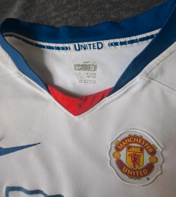 Nike manchester united voetbalshirt small kids beschikbaar voor biedingen