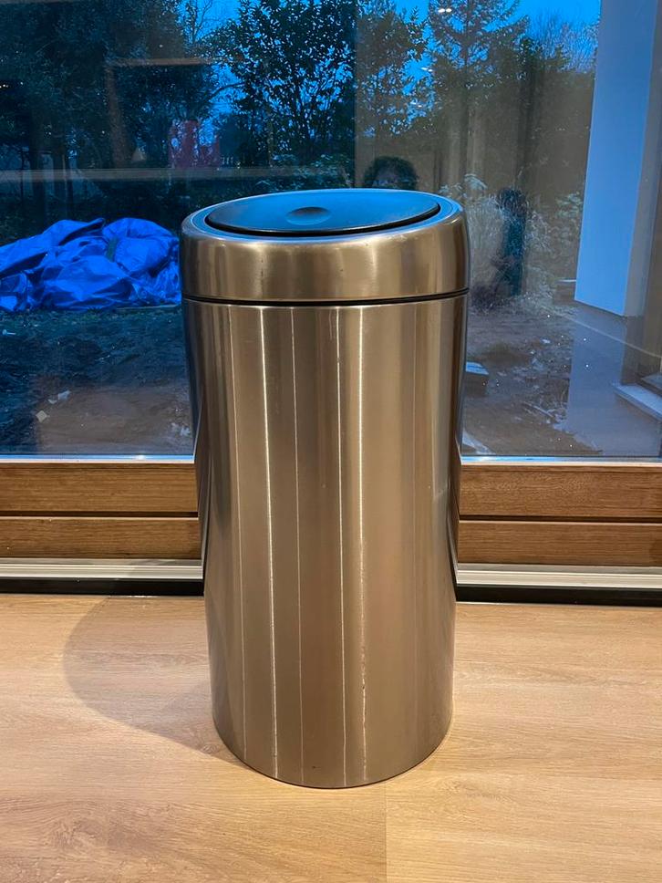 Brabantia touch bin 40-45l rvs, Huis en Inrichting, Woonaccessoires | Prullenbakken, Gebruikt, Rvs, 50 tot 75 cm, 40 liter of meer