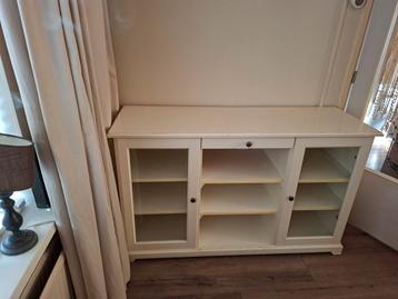 Dressoir  beschikbaar voor biedingen