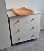 Baby comodo met verticale verschoningsblad, Kinderen en Baby's, Kinderkamer | Commodes en Kasten, Ophalen, 50 tot 70 cm, 105 cm of meer
