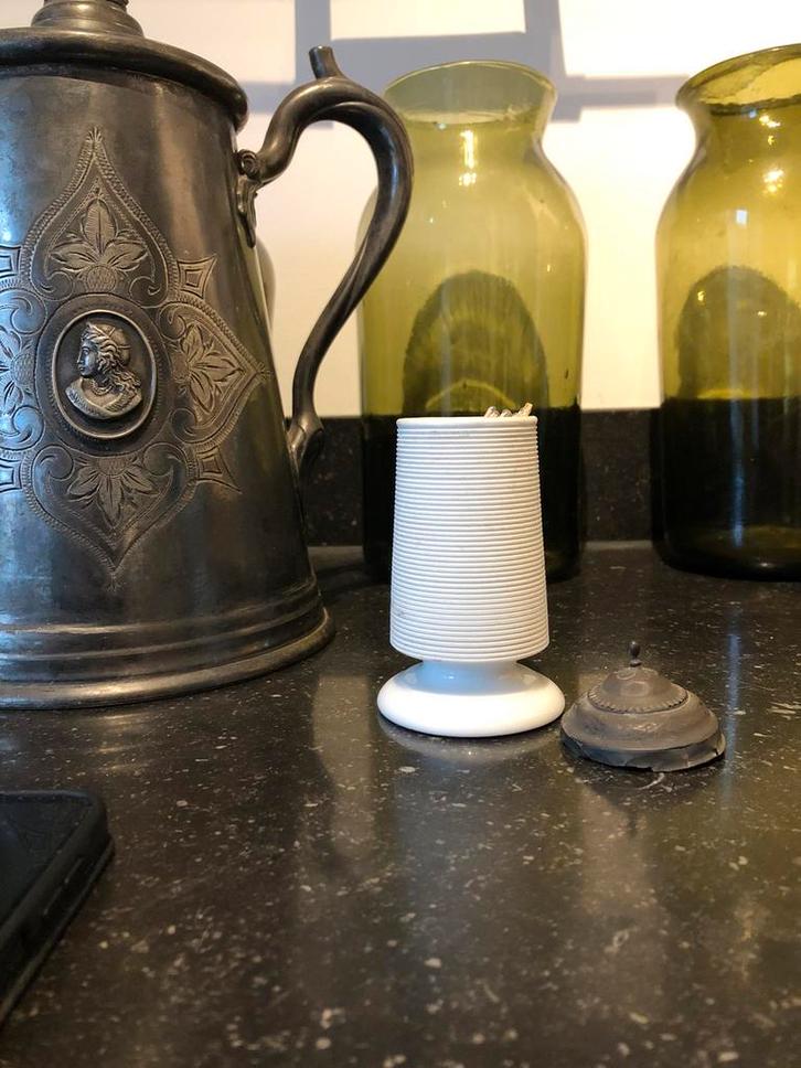 Antiek  19e eeuws Franse lucifer houder/ aansteker, Antiek en Kunst, Antiek | Keramiek en Aardewerk, Verzenden