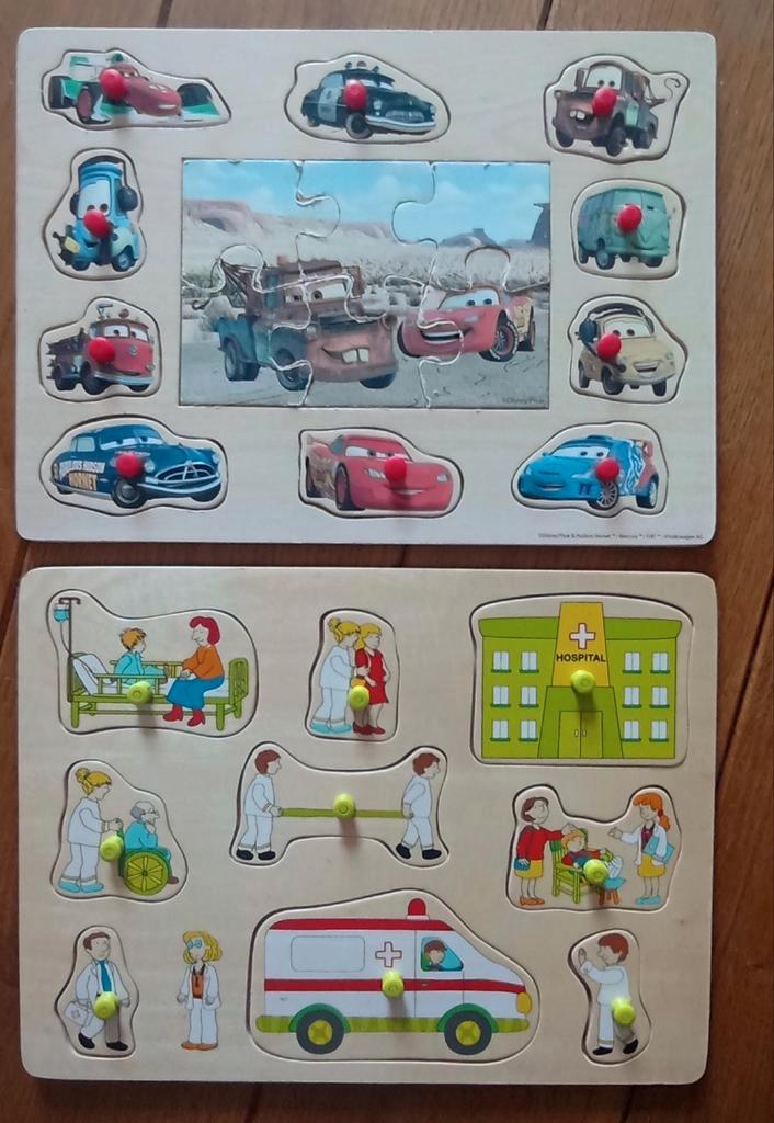 Houten knopjes puzzels, leg puzzels en puzzelboek, Kinderen en Baby's, Speelgoed | Houten speelgoed, Zo goed als nieuw, Overige typen