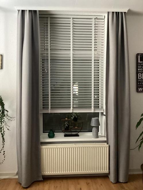 8 stuks gordijnen grijs vilborg ! 145x300, Huis en Inrichting, Stoffering | Gordijnen en Lamellen, Zo goed als nieuw, 200 cm of meer