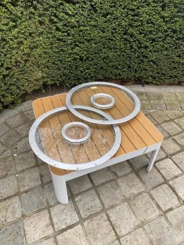 2 ronde GEBO Stalite patrijspoorten – aluminium beschikbaar voor biedingen