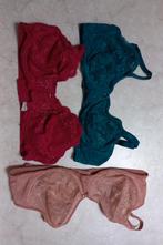 Triumph bh's 90 B met beugel, Ophalen of Verzenden, Rood, BH