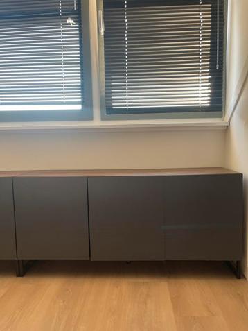 Hopkins Made groot dressoir walnoot met grijs beschikbaar voor biedingen