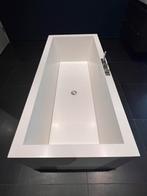 Desenia vrijstaand bad., Ophalen, Gebruikt