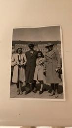 Anne Ftank met familie.  Fotoansicht, Verzamelen, Ophalen of Verzenden, Voor 1920, Zuid-Holland