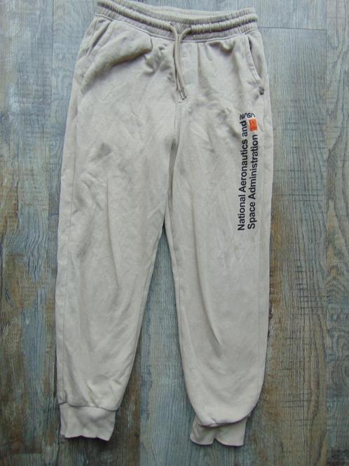 lange broek beige bruin NASA joggingbroek maat 158 H&M, Kinderen en Baby's, Kinderkleding | Maat 158, Gebruikt, Jongen, Broek