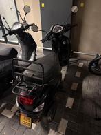 Te koop: nette La Souris scooter+slot., Fietsen en Brommers, Snorfietsen en Snorscooters, Gebruikt, Benzine, Ophalen, Overige merken