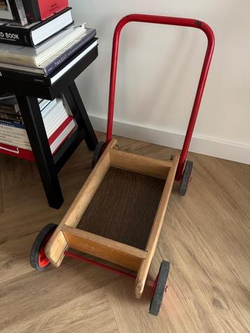 Vintage Blokkenkar Hout & Rood Metaal beschikbaar voor biedingen