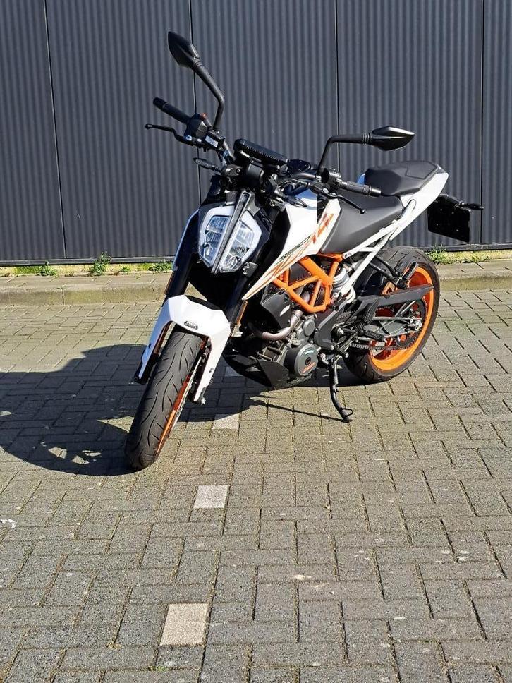 motor KTM, Motoren, Motoren | KTM, Particulier, Naked bike, 12 t/m 35 kW, 1 cilinder, Minimaal motorrijbewijs A2, ABS, LED Verlichting