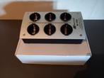 NETFILTER 6-SOCKETS EMI-FILTERED 10A / FULL BOXED, Ophalen of Verzenden, Zo goed als nieuw, Overige kabels
