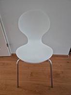Nette witte stoel (2 stuks) met buizenframe van Trendhopper, Huis en Inrichting, Stoelen, Ophalen, Zo goed als nieuw, Wit, Twee