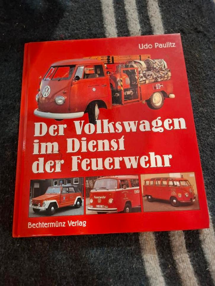 VW Brandweer Boek - Udo Paulitz, Boeken, Auto's | Boeken, Gelezen, Volkswagen, Ophalen of Verzenden