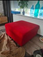 Mooie rode hocker, Huis en Inrichting, Banken | Voetenbanken en Poefen, Gebruikt, Vierkant, 75 tot 100 cm, 75 tot 100 cm