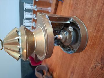 Koperen scheepslamp 1890 beschikbaar voor biedingen