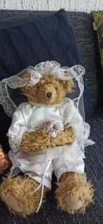 Pluche teddybeerbruid VAN CLEEF Nederland, Ophalen of Verzenden, Nieuw, Beer