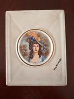 Porselein portret flora plateel Gouda, Antiek en Kunst, Ophalen of Verzenden