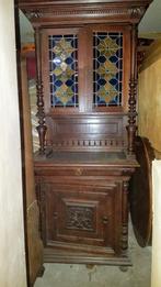 Mexhelse kast, Ophalen