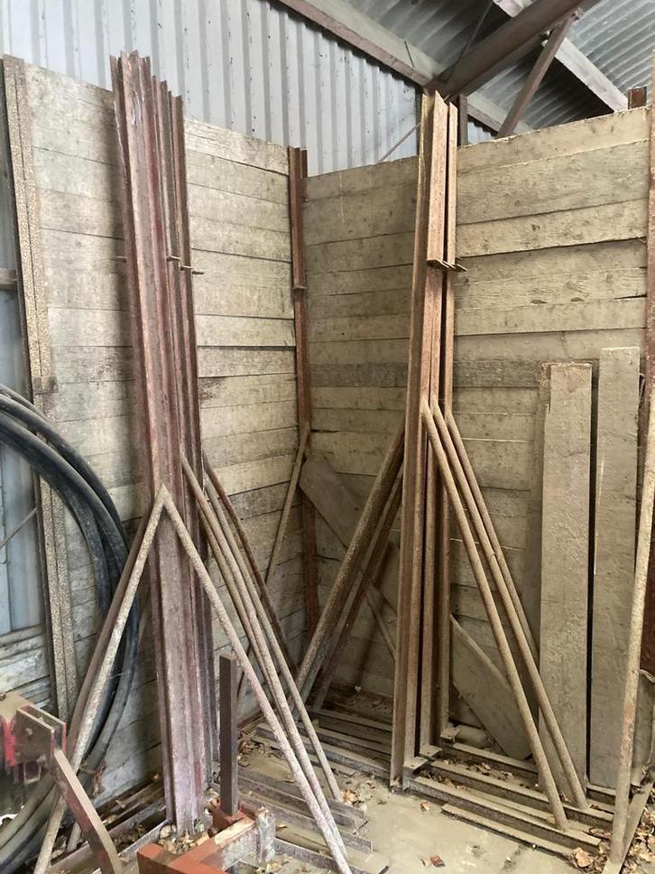 Boxsteunen ijzeren staanders houten planken box steun, Doe-het-zelf en Verbouw, Hout en Planken, Plank, Overige houtsoorten, Minder dan 200 cm