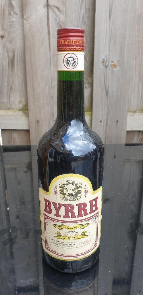 BYRRH Tradition Aperitif A Base De Vin - jaren 70s, Verzamelen, Wijnen, Nieuw, Rode wijn, Frankrijk, Vol, Ophalen of Verzenden