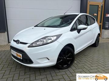 Ford Fiesta 1.25 Airco Velgen Elektrisch Pakket Bluetooth beschikbaar voor biedingen