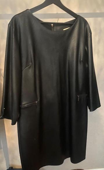 Zwarte Jurk – Sensi Wear – Imitatieleer – Maat XL beschikbaar voor biedingen