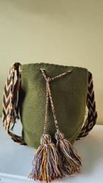 Wayuu tas – Olijfgroen & Chevronband – Authentiek handwerk, Ophalen of Verzenden, Nieuw, Groen