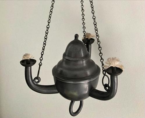 Hangende tinnen olielamp, totale lengte 46cm, Antiek en Kunst, Antiek | Tin, Ophalen of Verzenden