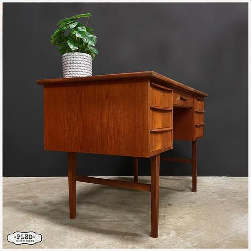 Deens Design bureau Schrijftafel Werktafel Vintage, Huis en Inrichting, Bureaus, Zo goed als nieuw, Bureau, Ophalen