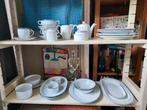 NIEUW servies WIT met BLAUW RANDJE (20 delig), Huis en Inrichting, Keuken | Servies, Nieuw, Ophalen of Verzenden, Overige stijlen