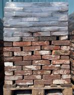 Antieke oude paars bruine vormbakstenen ca 21x5 11.000 stuks