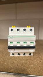 Schneider Electric IC60 Aardlekautomaat 4P 25A 30mA C25, Ophalen of Verzenden, Zo goed als nieuw, Overige typen