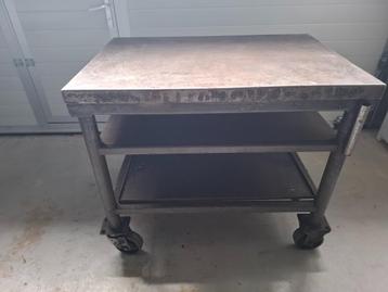 LASTAFEL / WERKBANK/ TAFEL/ MONTAGETAFEL beschikbaar voor biedingen