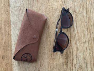 Ray-Ban RB4171 Erika Classic Zonnebril ~ bruin / tortoise beschikbaar voor biedingen