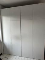 Twee witte hardhouten kasten een met ingebouwd bureau, Huis en Inrichting, Kasten | Kledingkasten, Ophalen, Gebruikt, 50 tot 100 cm