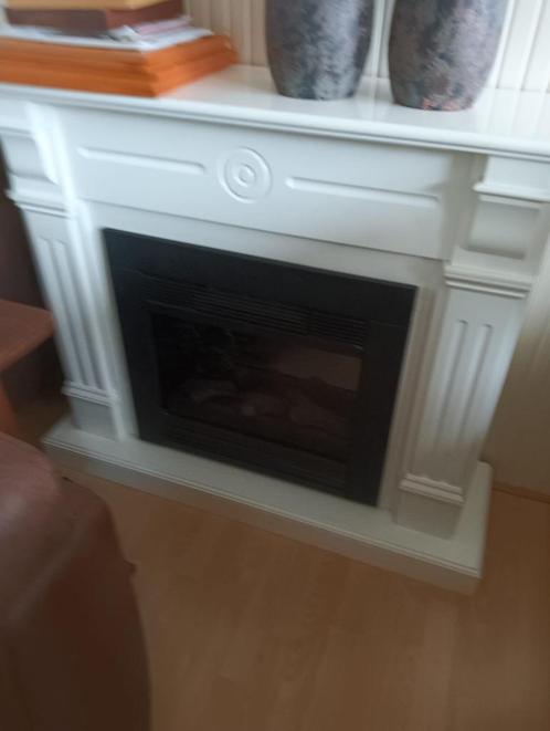 Te koop openhaardschouw met kachel, Huis en Inrichting, Kachels, Zo goed als nieuw, Vrijstaand, Overige soorten, Overige brandstoffen