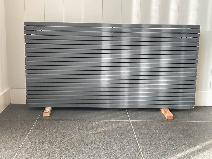 Nieuwe horizontale designradiator Vasco Carré CPHN 120 x 60, Doe-het-zelf en Verbouw, Verwarming en Radiatoren, Nieuw, Radiator
