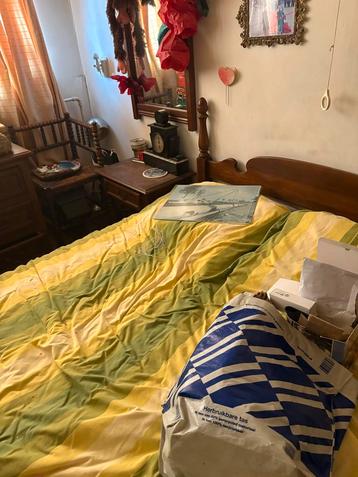 Volledige 6delige eiken slaapkamer beschikbaar voor biedingen