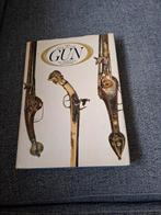 The Book of the Gun - Harold L. Peterson, Ophalen of Verzenden, Gelezen, Overige onderwerpen, Harold L. Peterson