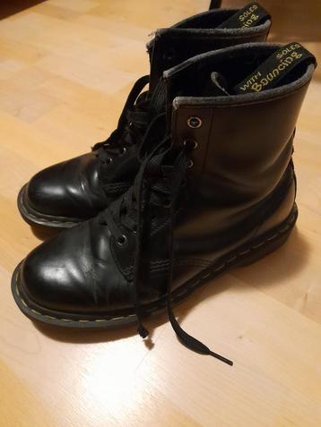 Dr. Martens Laarzen - Maat 42 beschikbaar voor biedingen