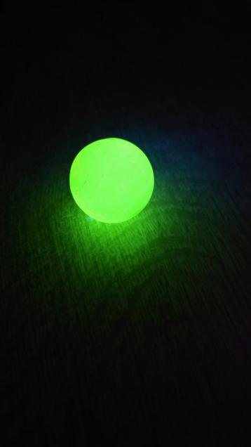 Uranium bal 2,5mm beschikbaar voor biedingen