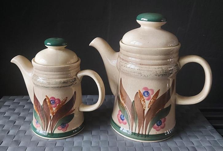 2 Vintage koffie/thee potten : VEB Steingut Elsterwerda, Verzamelen, Overige Verzamelen, Zo goed als nieuw, Ophalen