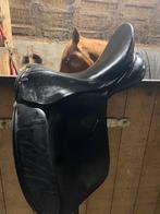 Dressuurzadel 17,5 inch, Dieren en Toebehoren, Ophalen of Verzenden, Gebruikt, Dressuur