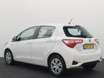 Toyota Yaris 1.5 Hybrid Active HANDGAS / MINDERVALIDE AANPAS, 4 cilinders, Wit, Origineel Nederlands, Bedrijf