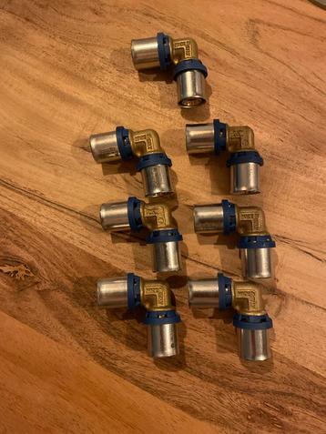 Bonfix Knie-stuk Perskoppeling 20mm beschikbaar voor biedingen